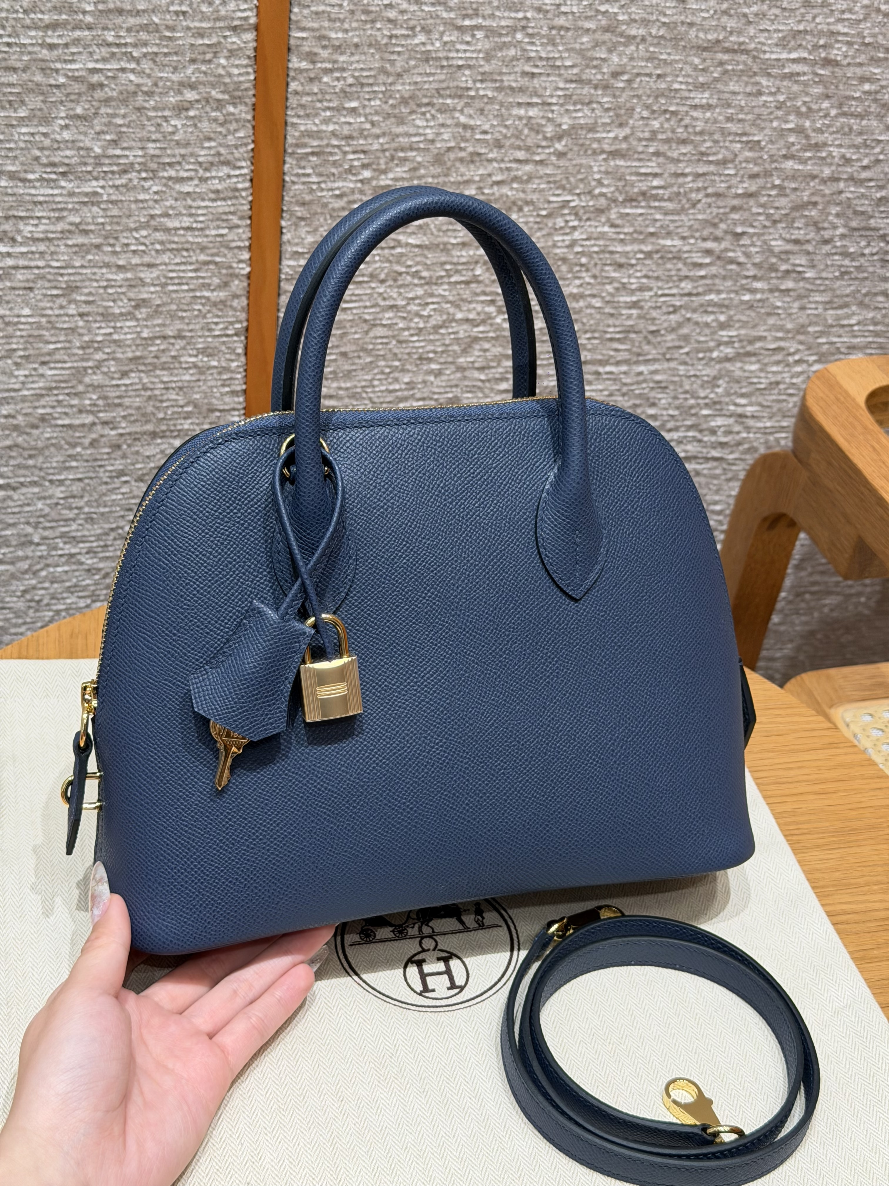 에르메스 Hermes Bolide 25cm Epsom 7U Blue navy/gold