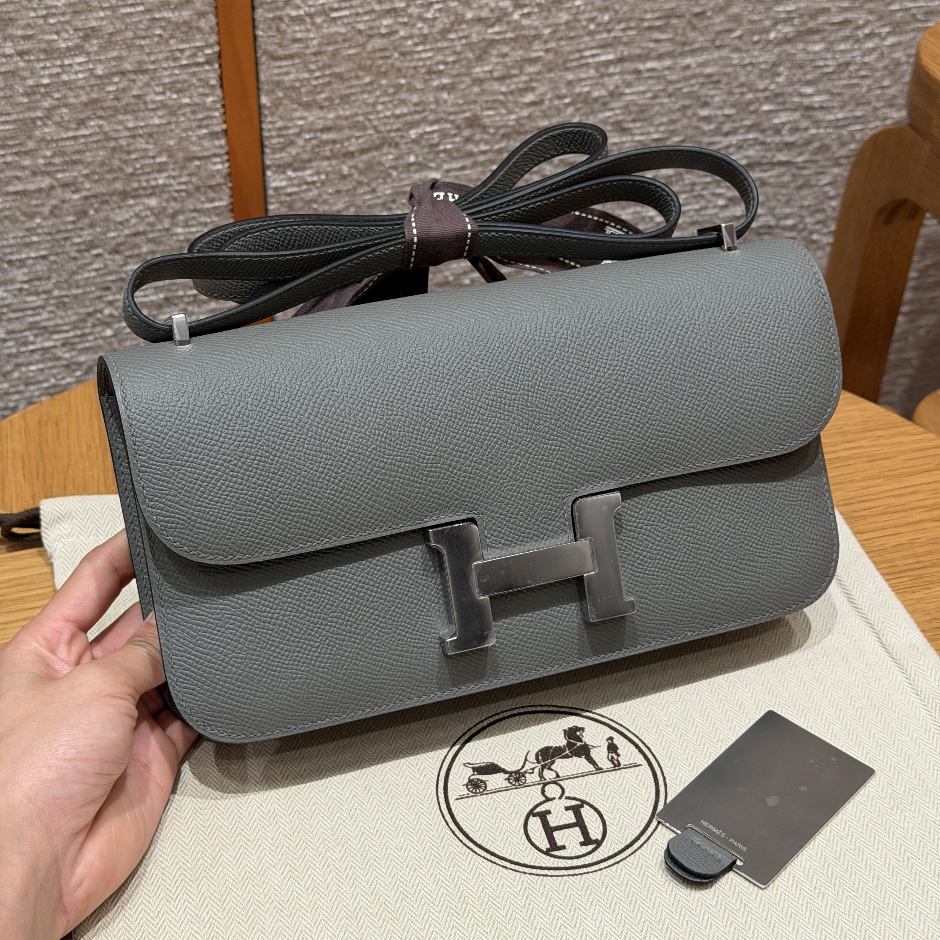 에르메스 Hermes Constance Elan 24cm Epsom 0L Gris Meyer/silver
