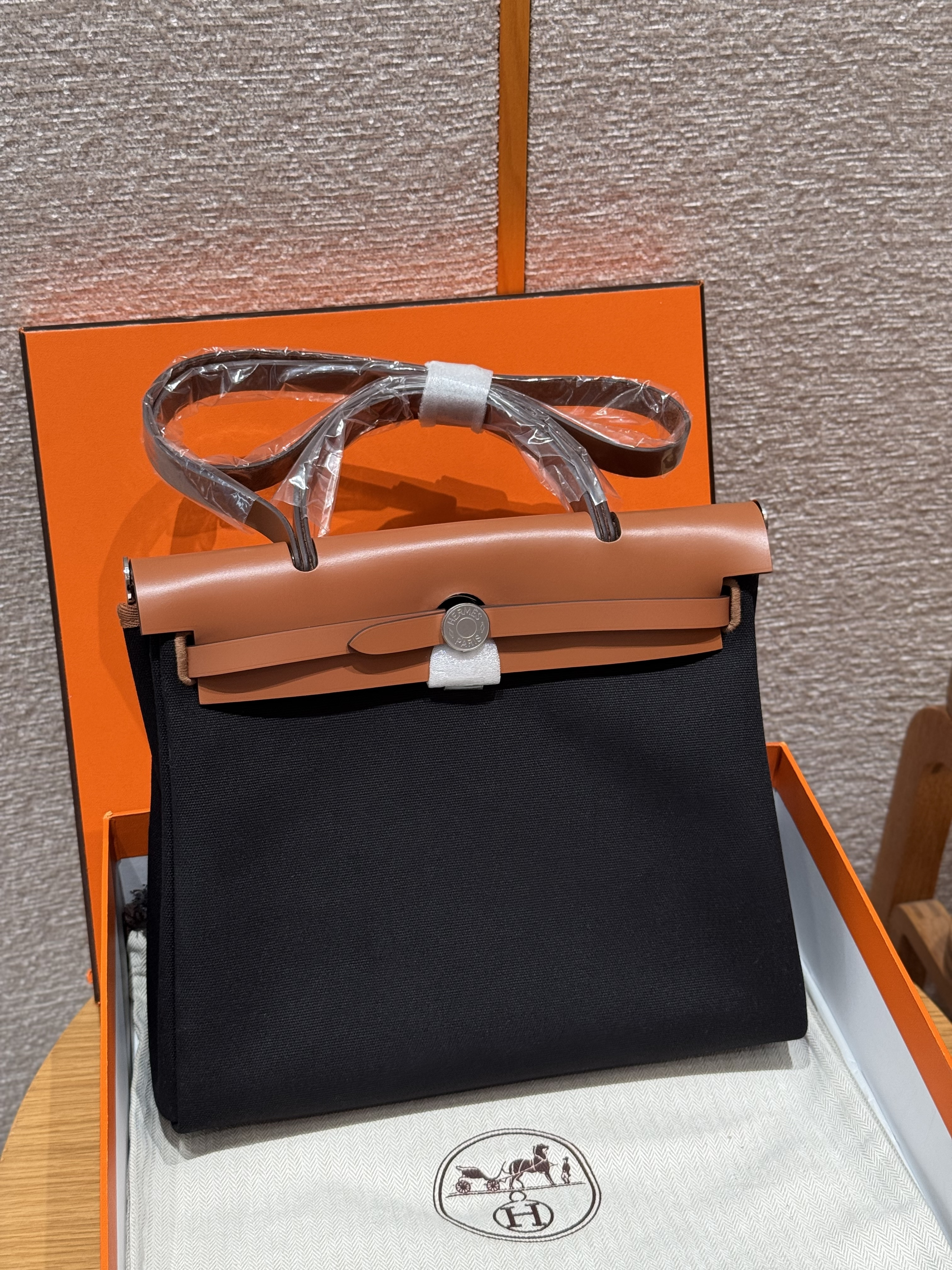 에르메스 Hermes Herbag 31cm canvas and cowhide 89 Noir and Fauve/silver