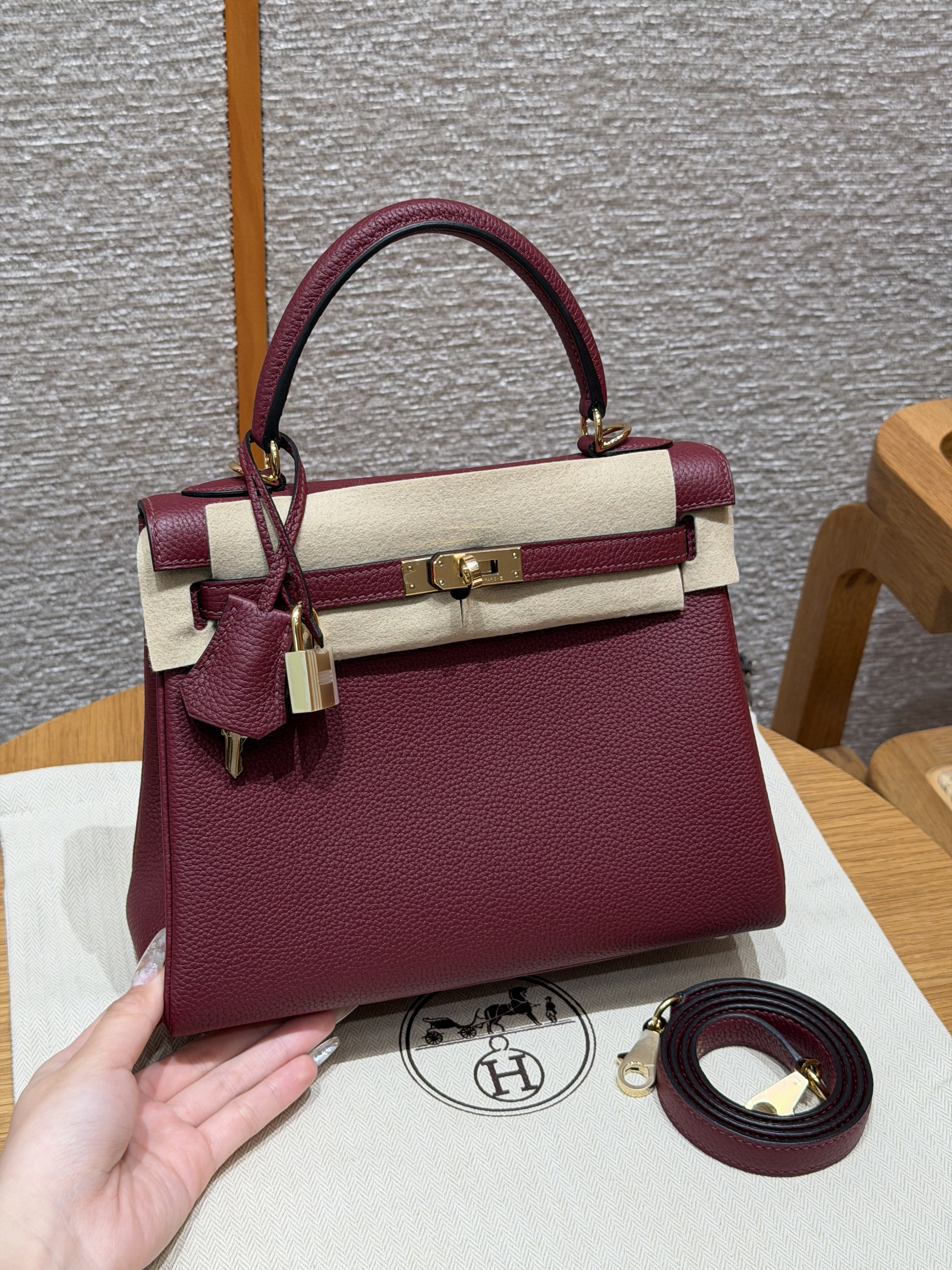 에르메스 Hermes Kelly 25cm Togo 55 Rouge H/gold