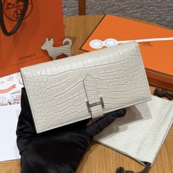 에르메스 Hermes Bearn wallet Soufflet 17.5cm Alligator 8L Beton/silver
