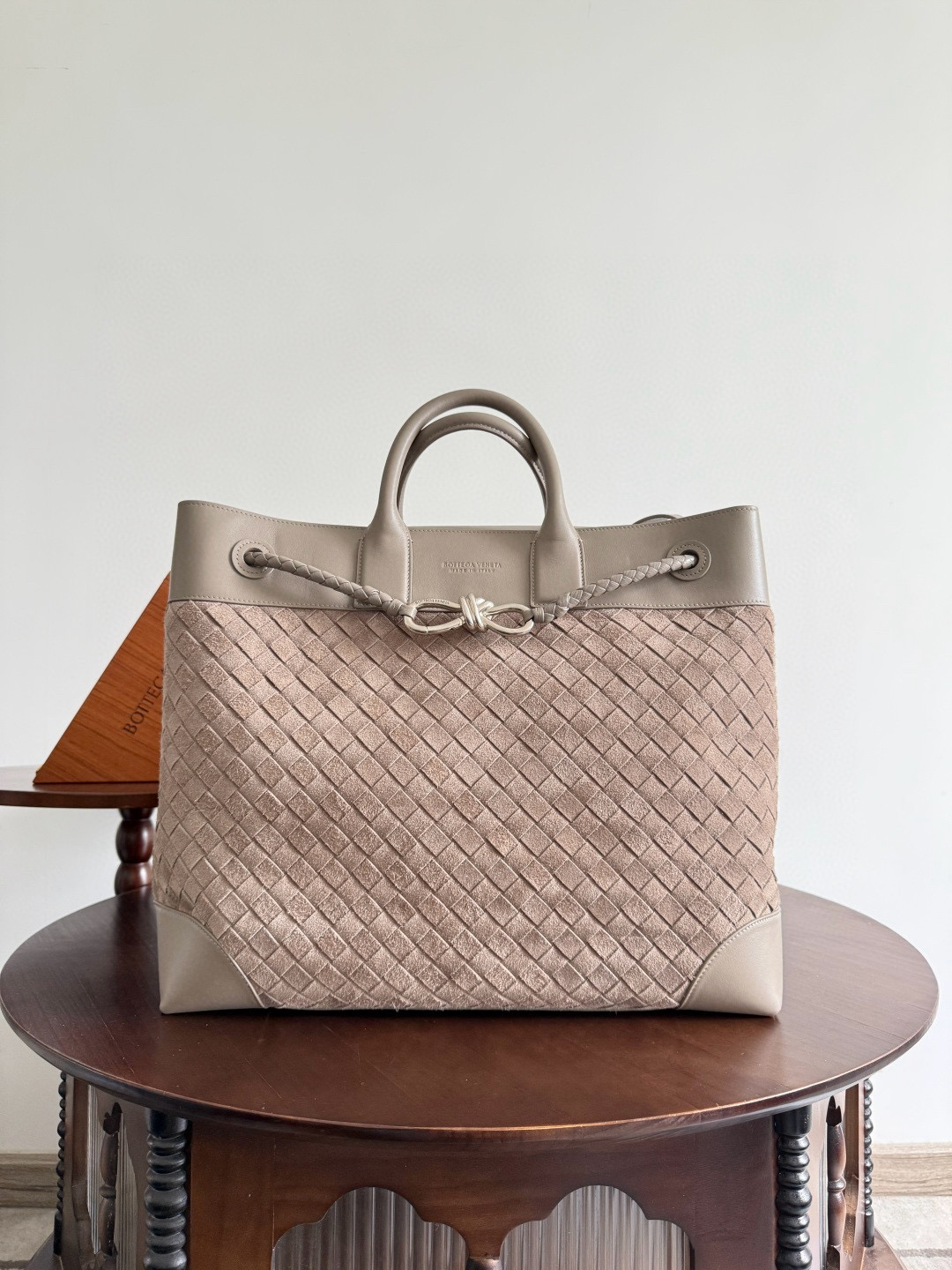 보테가베네타 Bottega Veneta 827066 Andiamo Voyager 43CM