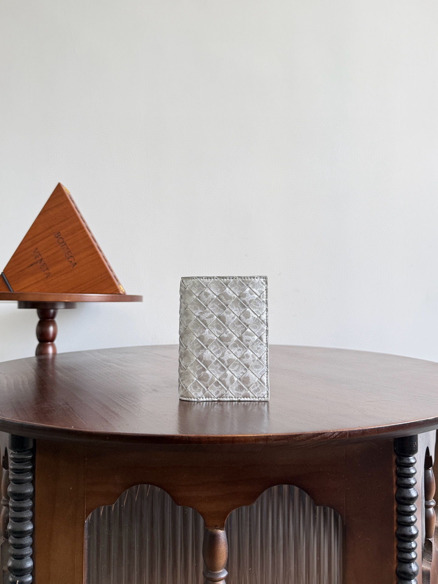 보테가베네타 Bottega Veneta 749954 Intrecciato Passport Case 9.5cm