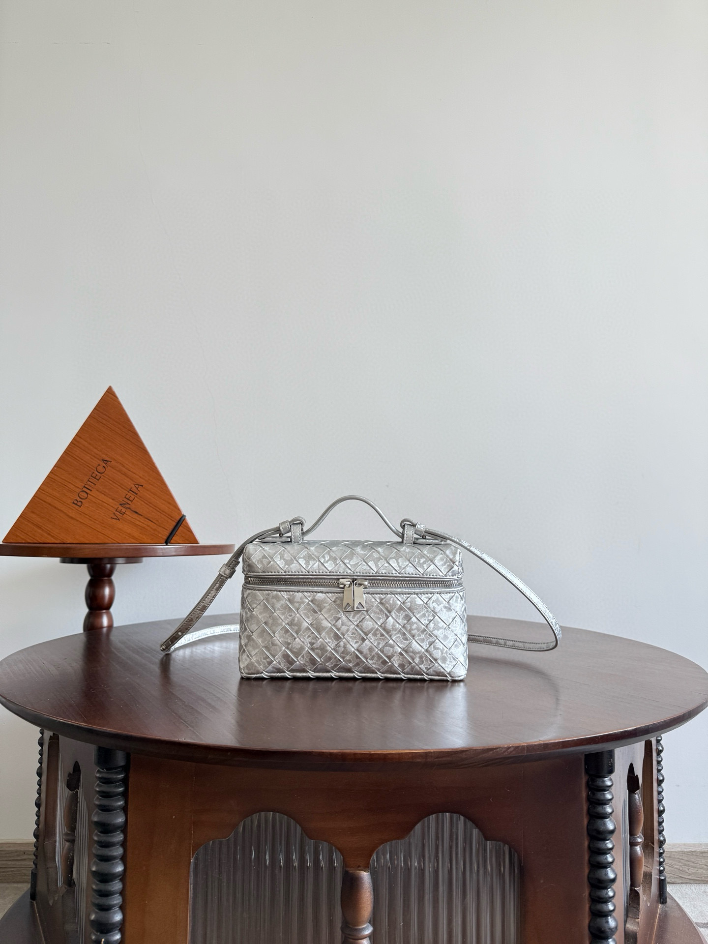 보테가 베네타 Bottega Veneta Bang Bang Vanity 크로스 백 789109 22cm