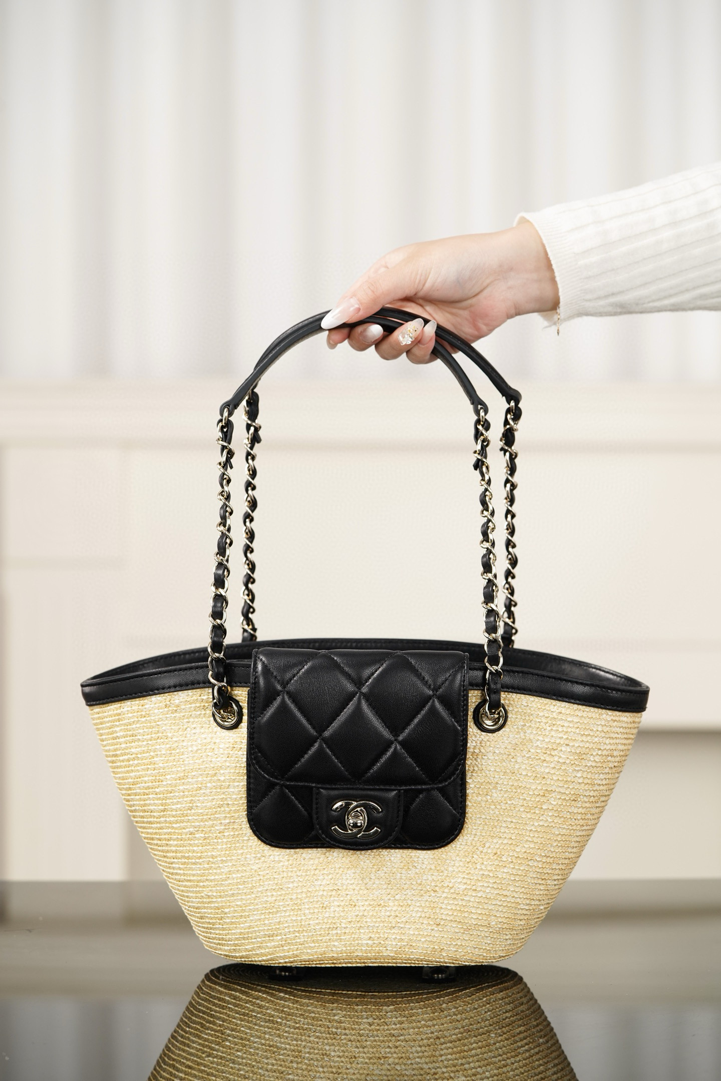 샤넬 CHANEL 26C AS5951 스몰 쇼핑백 Black 40cm