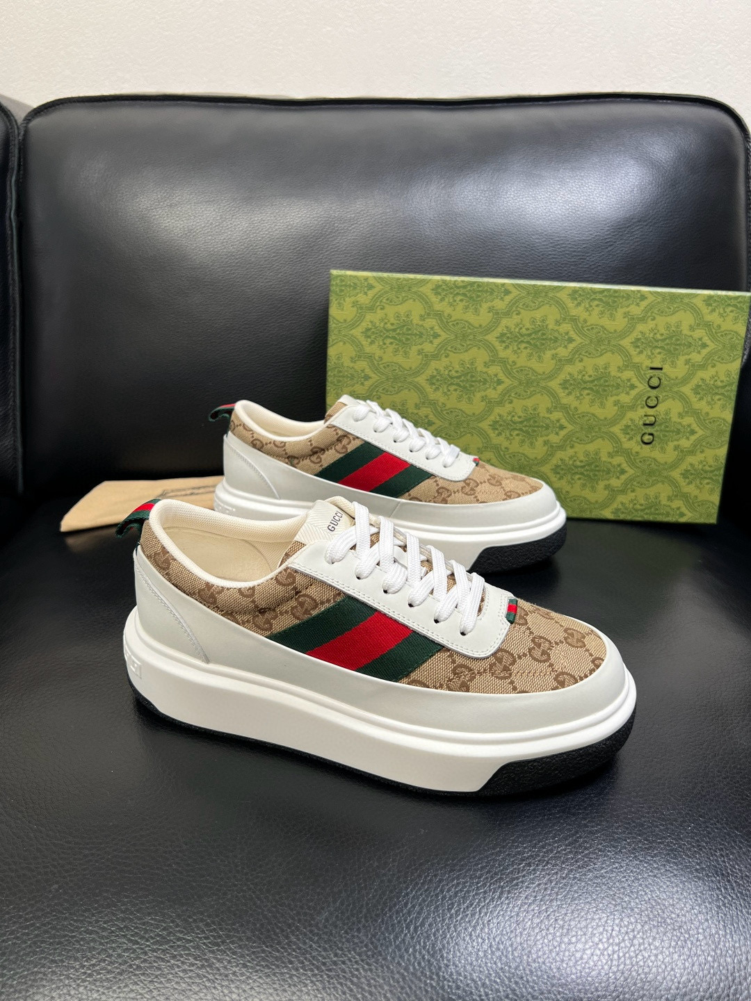 구찌 Gucci 스니커즈