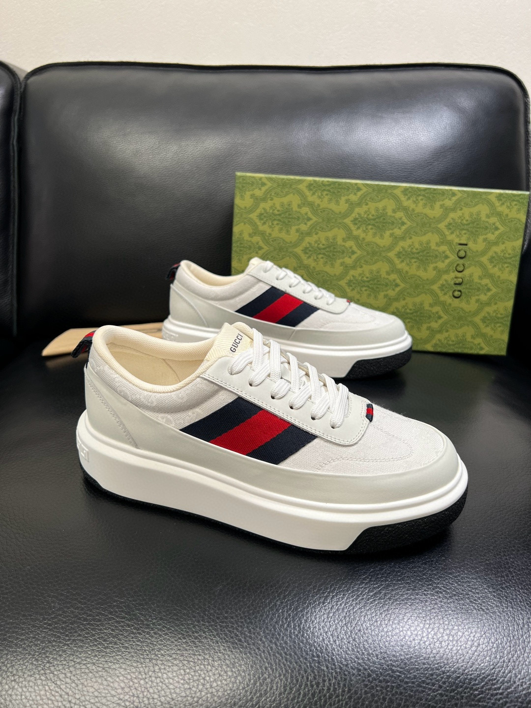 구찌 Gucci 스니커즈