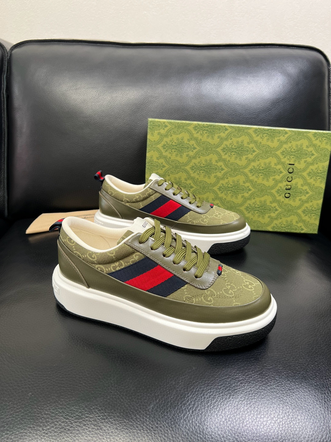 구찌 Gucci 스니커즈