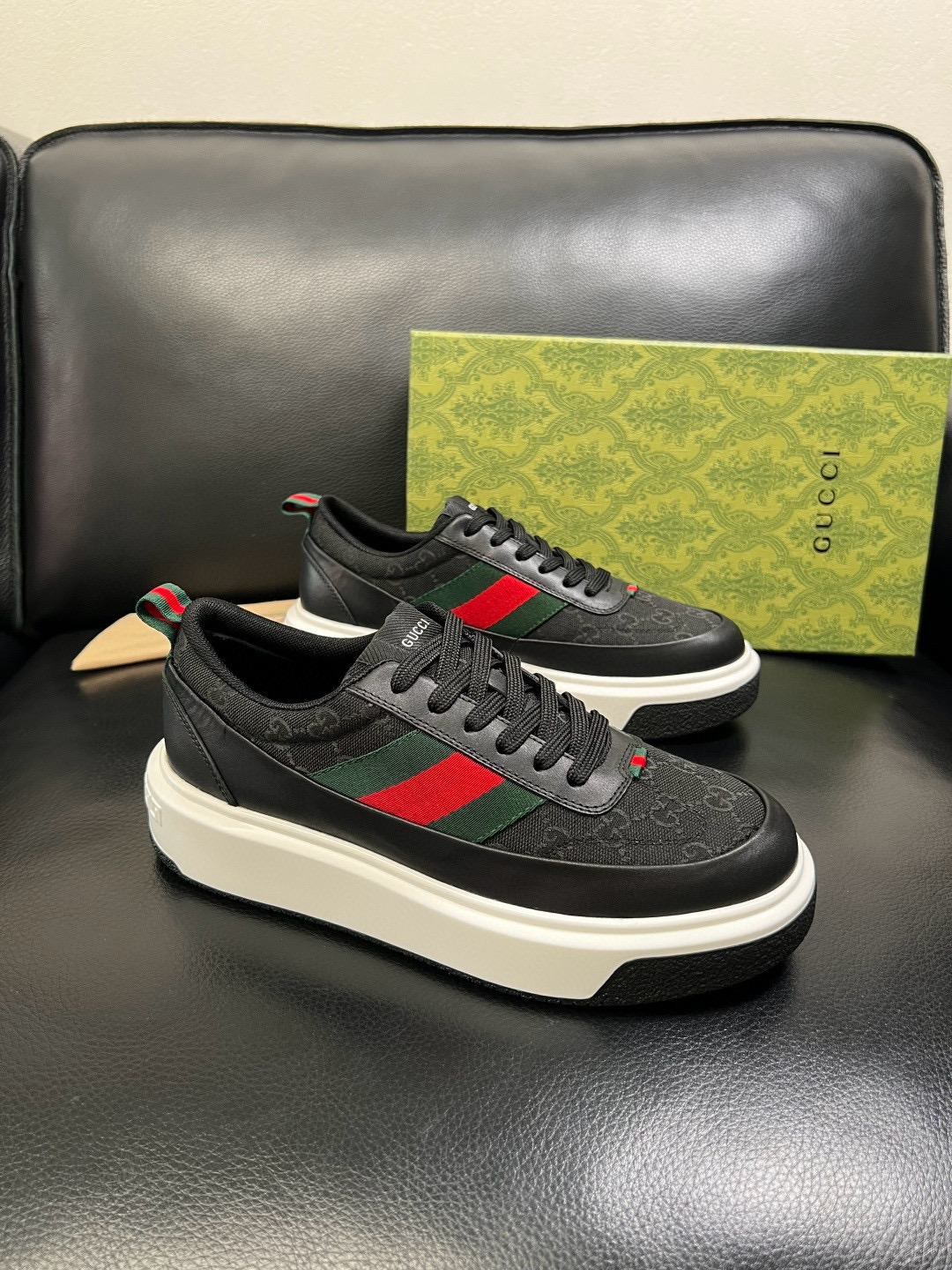 구찌 Gucci 스니커즈