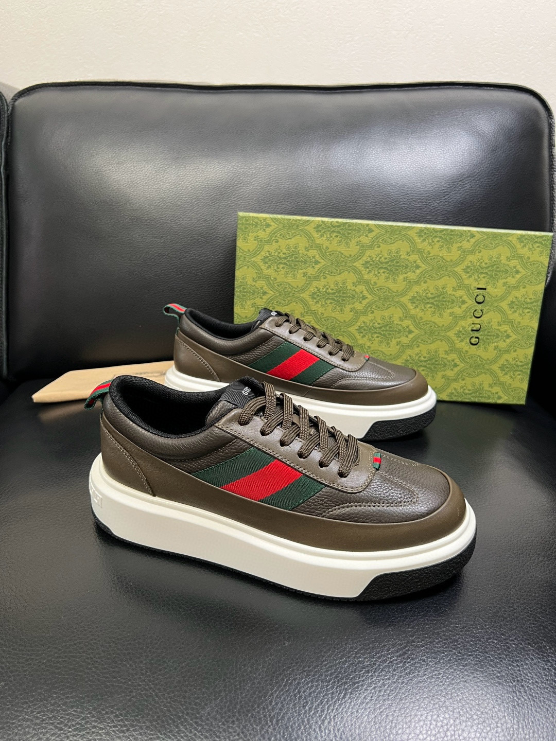 구찌 Gucci 스니커즈