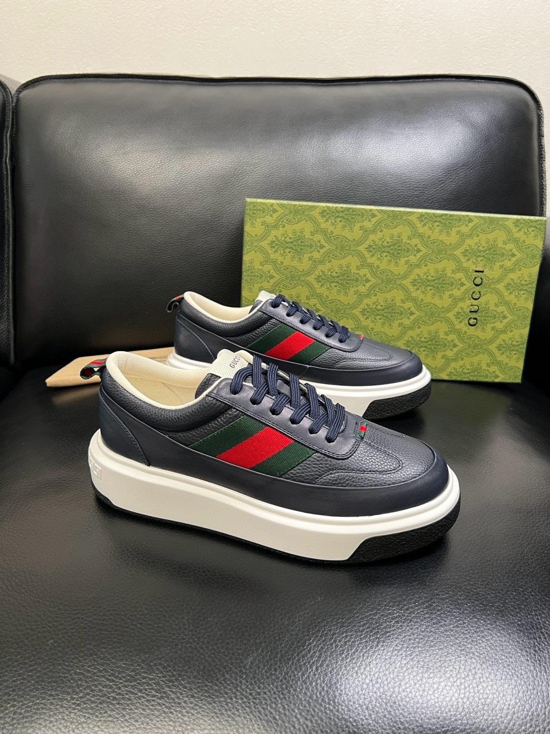 구찌 Gucci 스니커즈