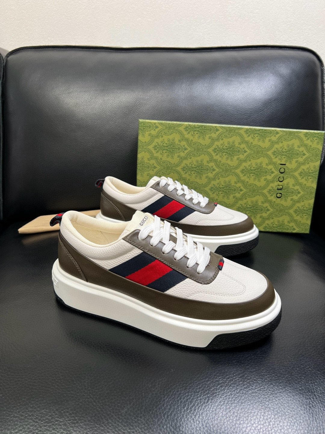 구찌 Gucci 스니커즈