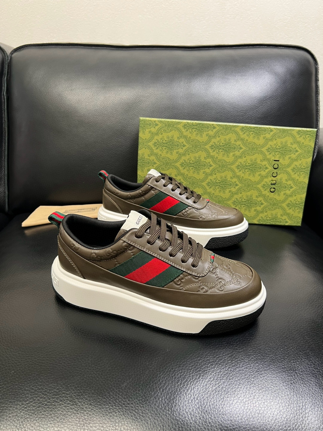 구찌 Gucci 스니커즈