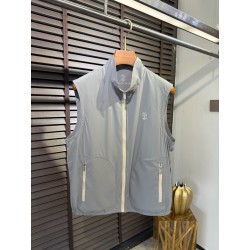 브루넬로 쿠치넬리 Brunello Cucineli 조끼