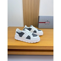 프라다 Prada 스니커즈