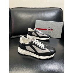 프라다 Prada 스니커즈
