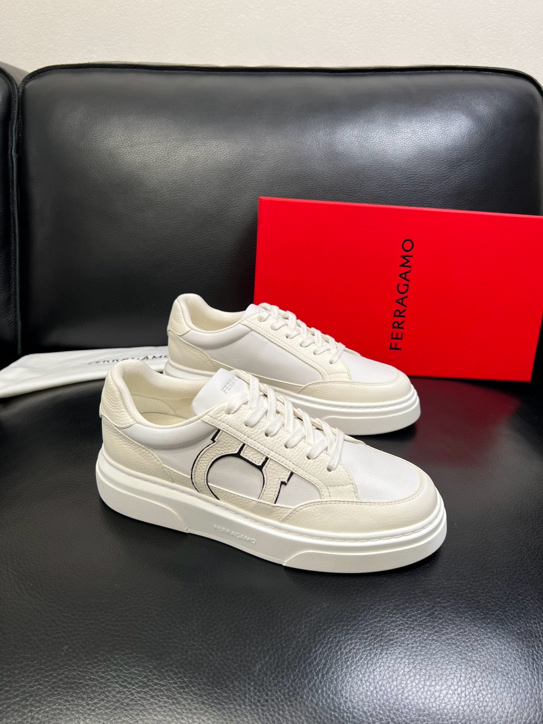 살바토레 페라가모 Salvatore Ferragamo 스니커즈