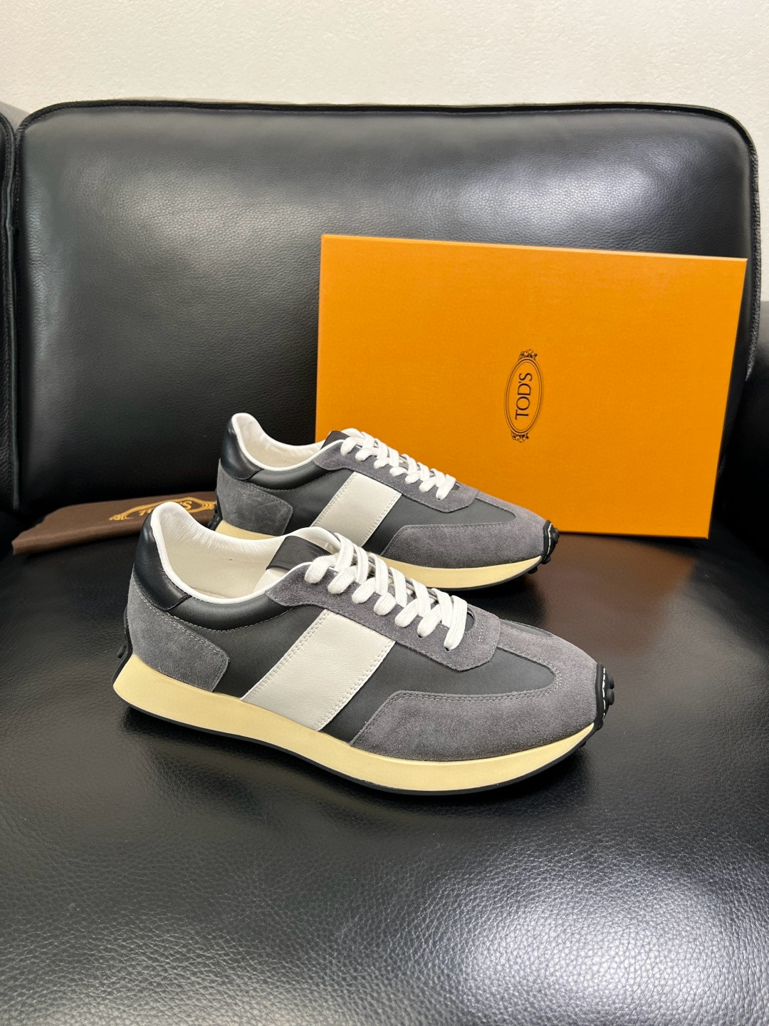 토즈 TOD'S 스니커즈