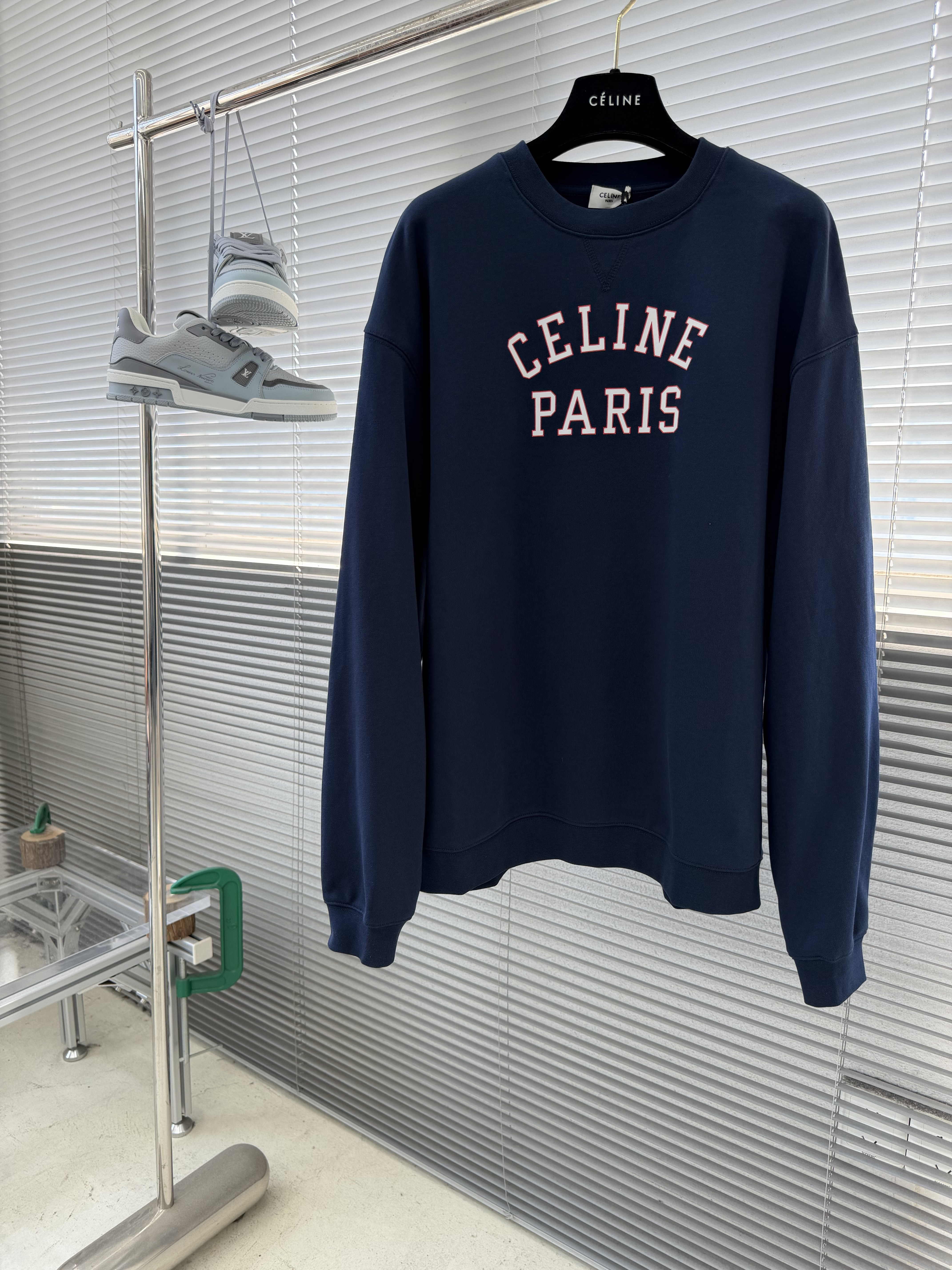 셀린느 CELINE 맨투맨