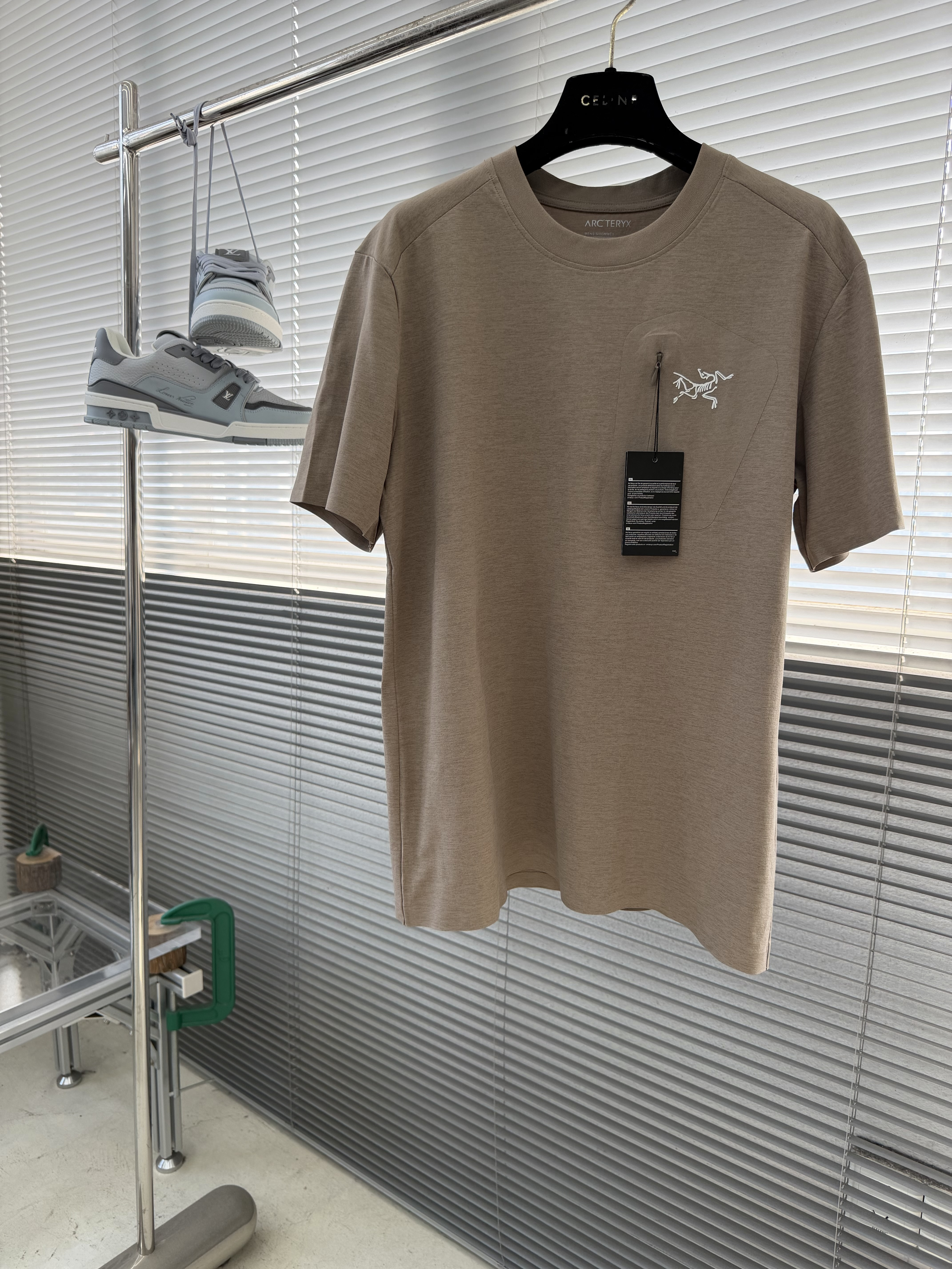 아크테릭스 ARC'TERYX 반팔 티셔츠