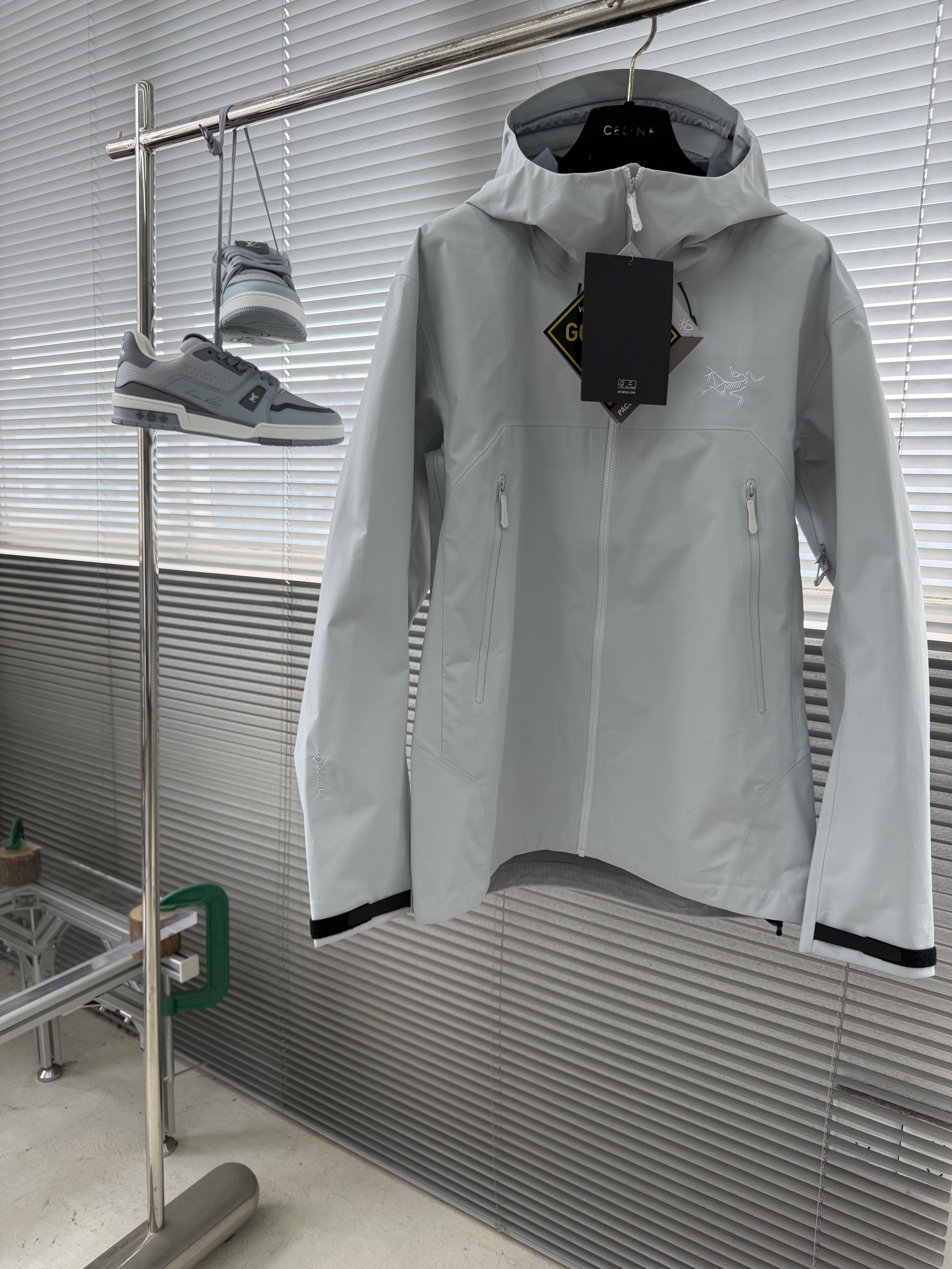 아크테릭스 ARC'TERYX 재킷
