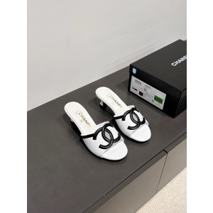 샤넬 CHANEL 26s 샌들 White