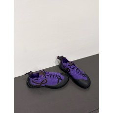 로에베 Loewe Grip sneaker in calfskin suede purple