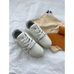 루이비통 Louis Vuitton 23ss Trainer 스니커즈