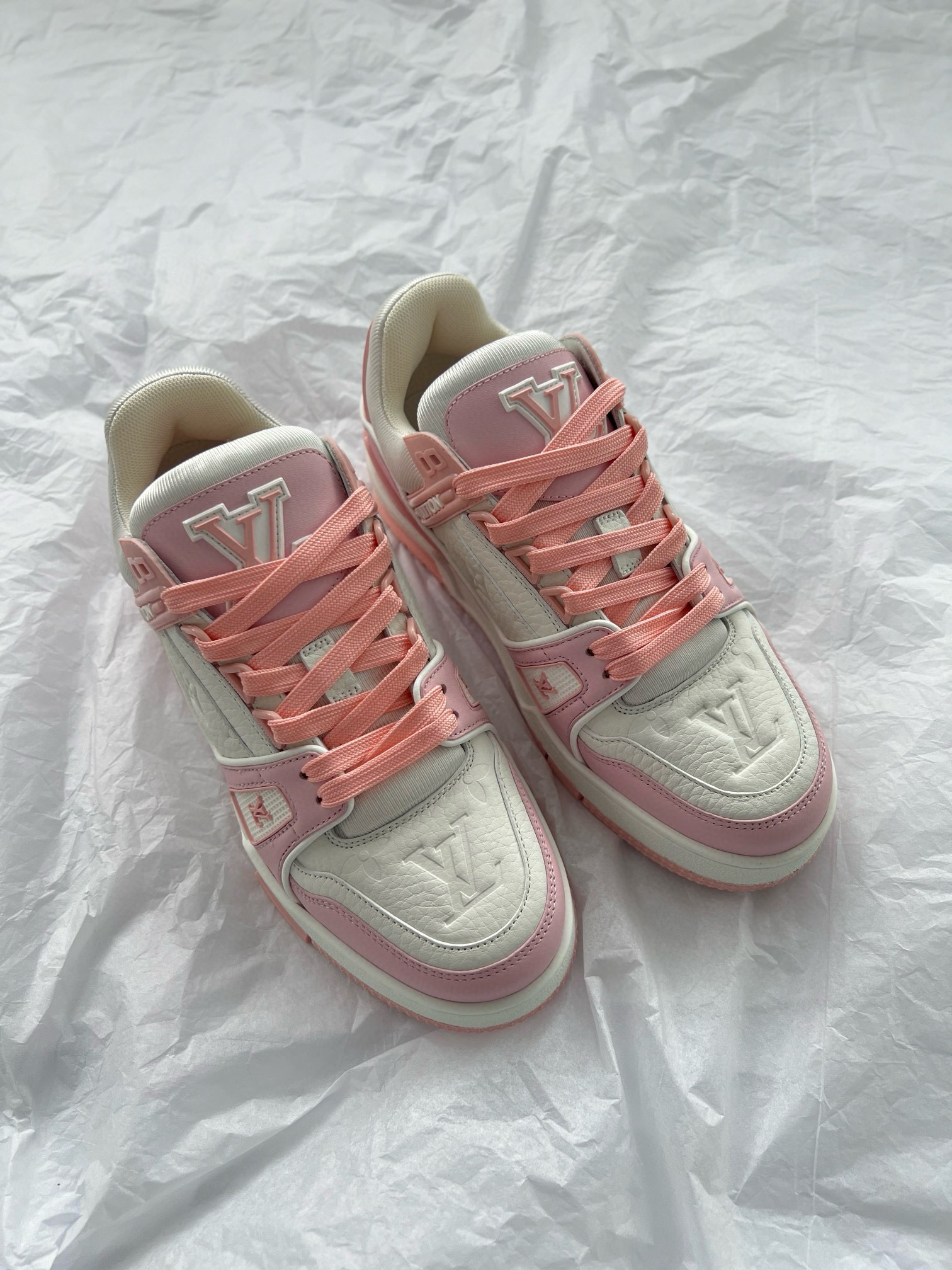 루이비통 Louis Vuitton 23ss Trainer 스니커즈