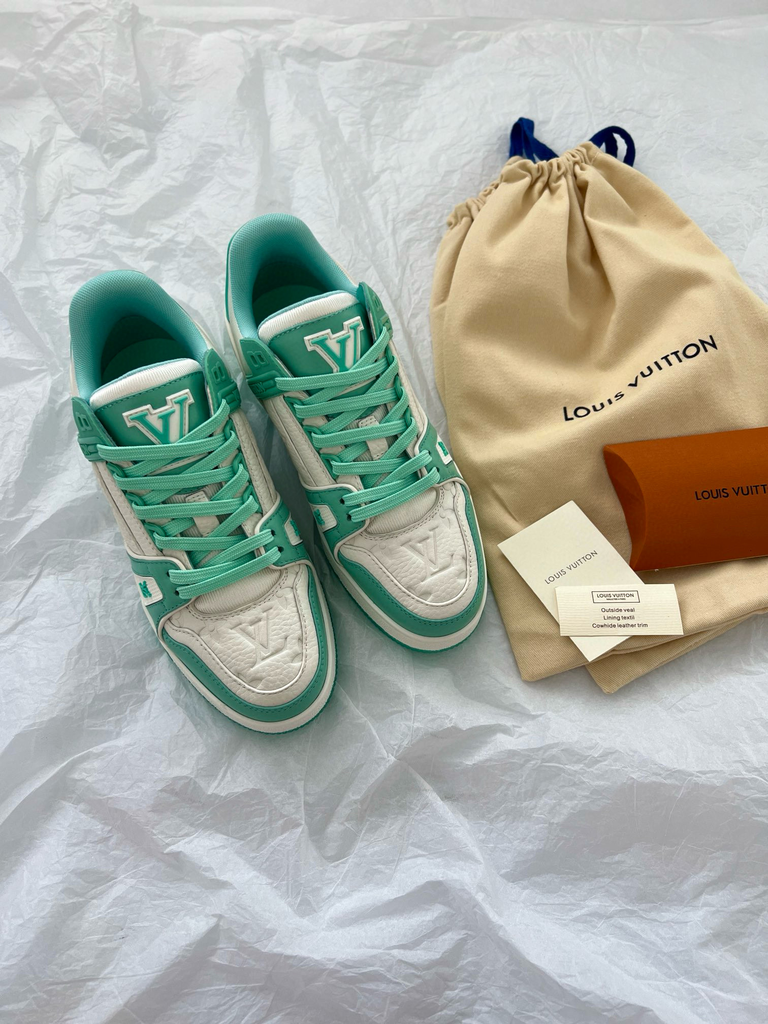 루이비통 Louis Vuitton 23ss Trainer 스니커즈