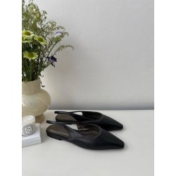 브루넬로 쿠치넬리 Brunello Cucineli 플랫