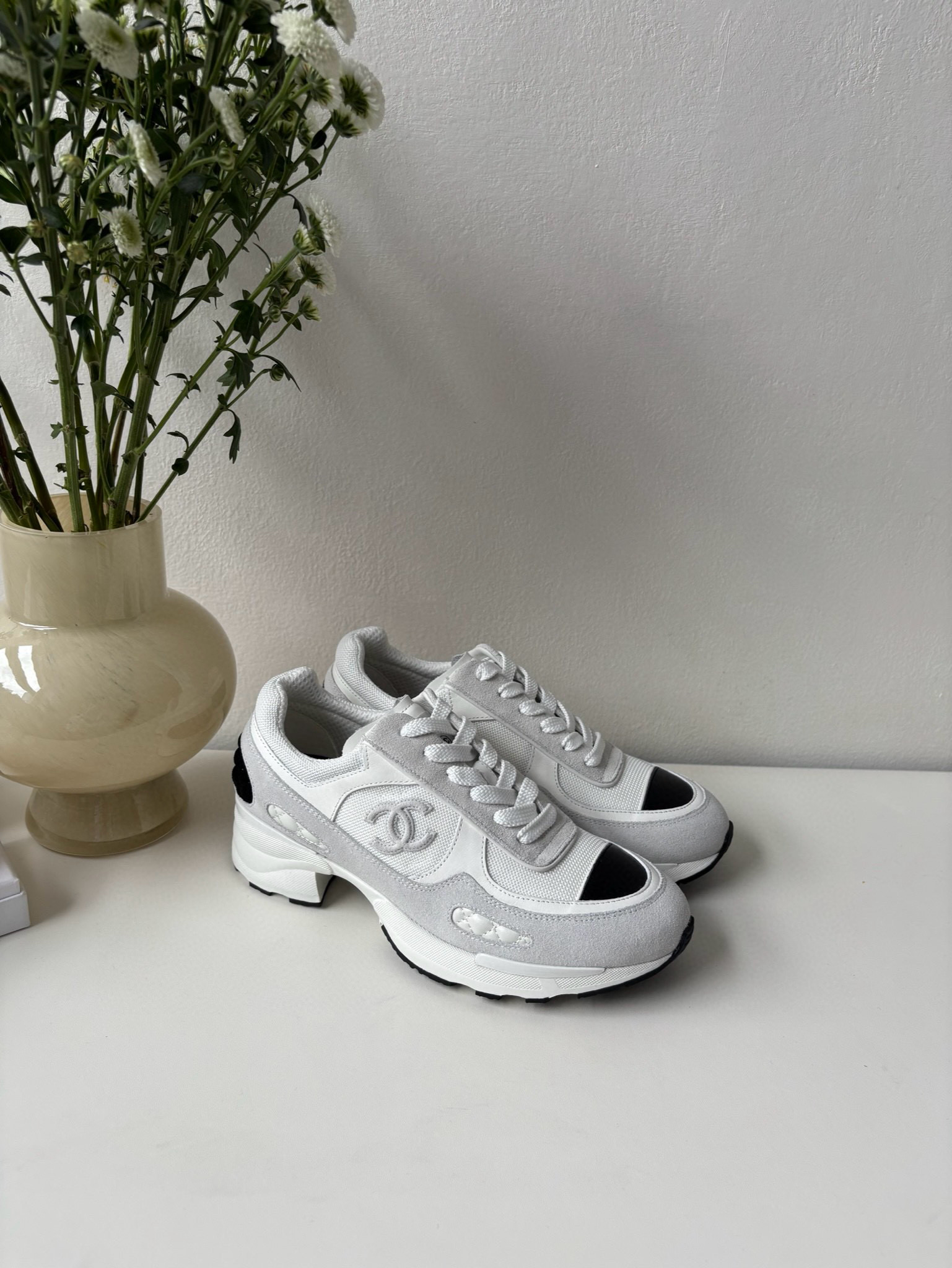 샤넬 CHANEL 25ss 스니커즈 White