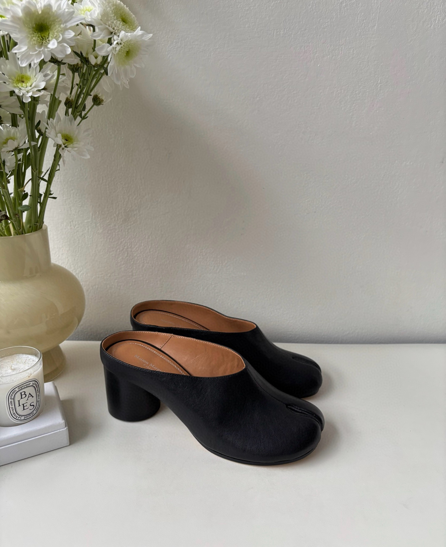 발렌시아가 Maison Margiela Mule Black