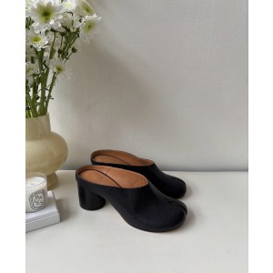발렌시아가 Maison Margiela Mule Black