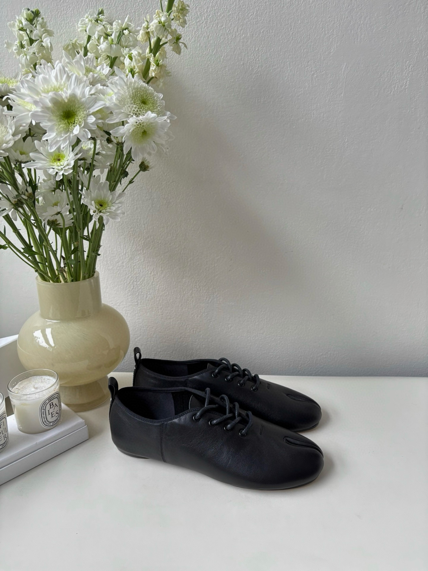 발렌시아가 Maison Margiela Tabi Jazz Lace-Up Black