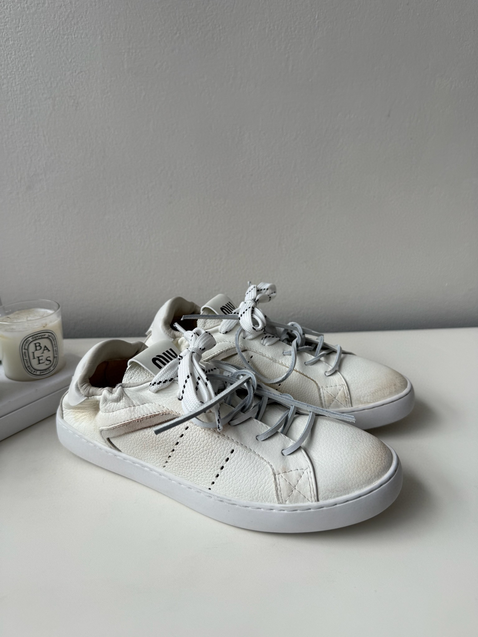 미우 미우 Miu Miu 스니커즈