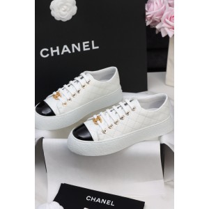샤넬 CHANEL 25A 스니커즈 White