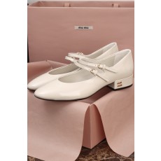미우 미우 Miu Miu Leather Mary Jane Pumps