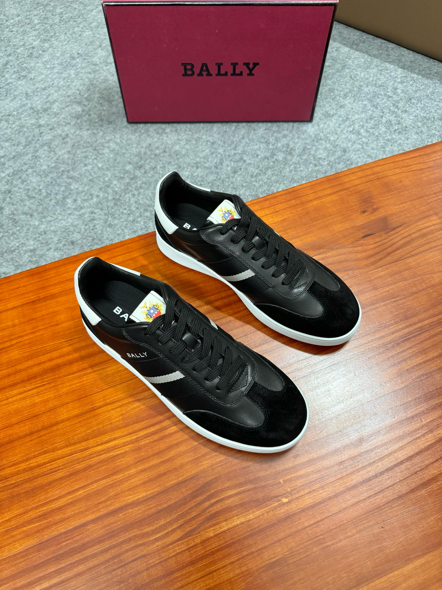 발리 Bally 스니커즈