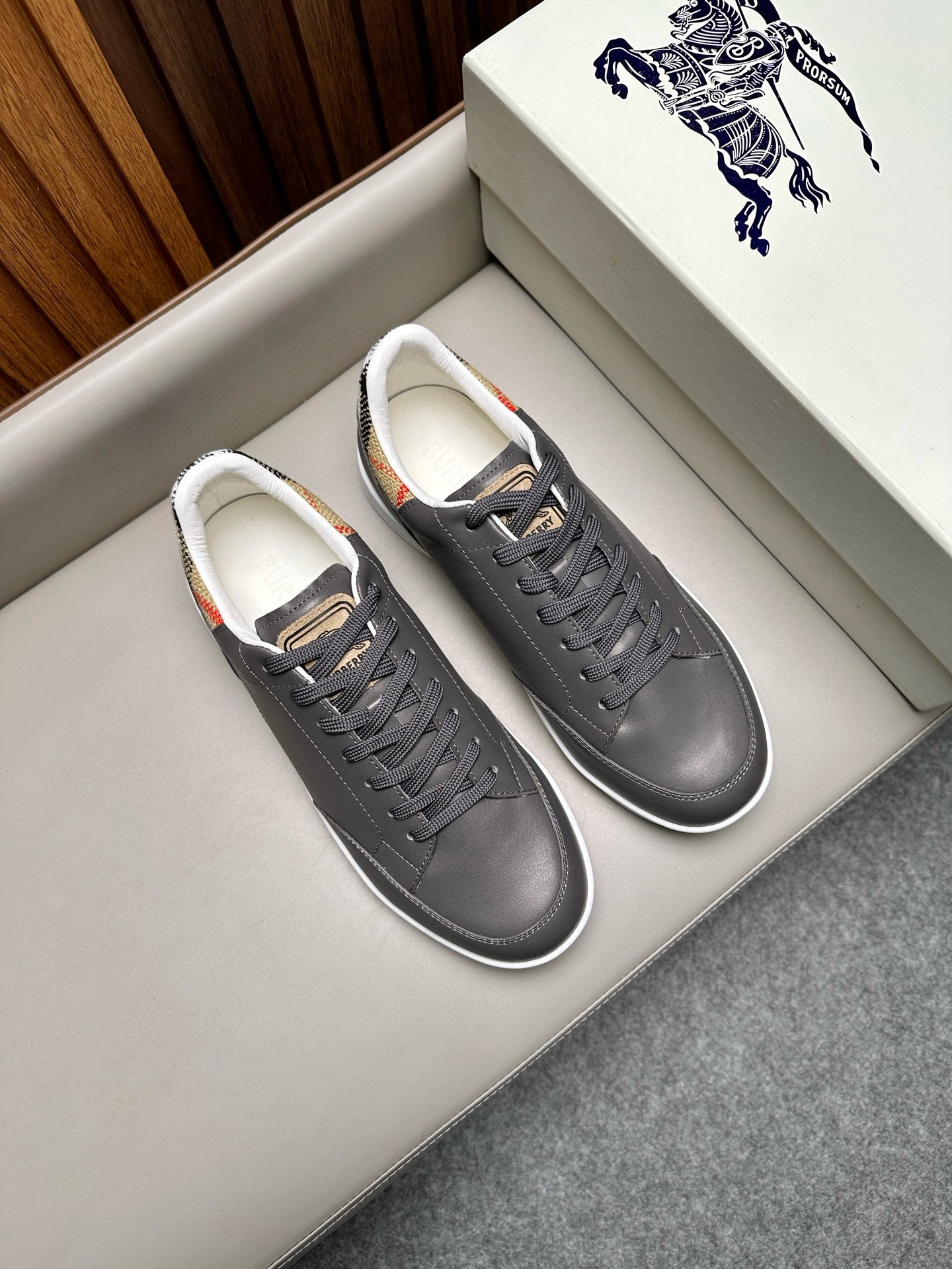 발리 Bally 스니커즈