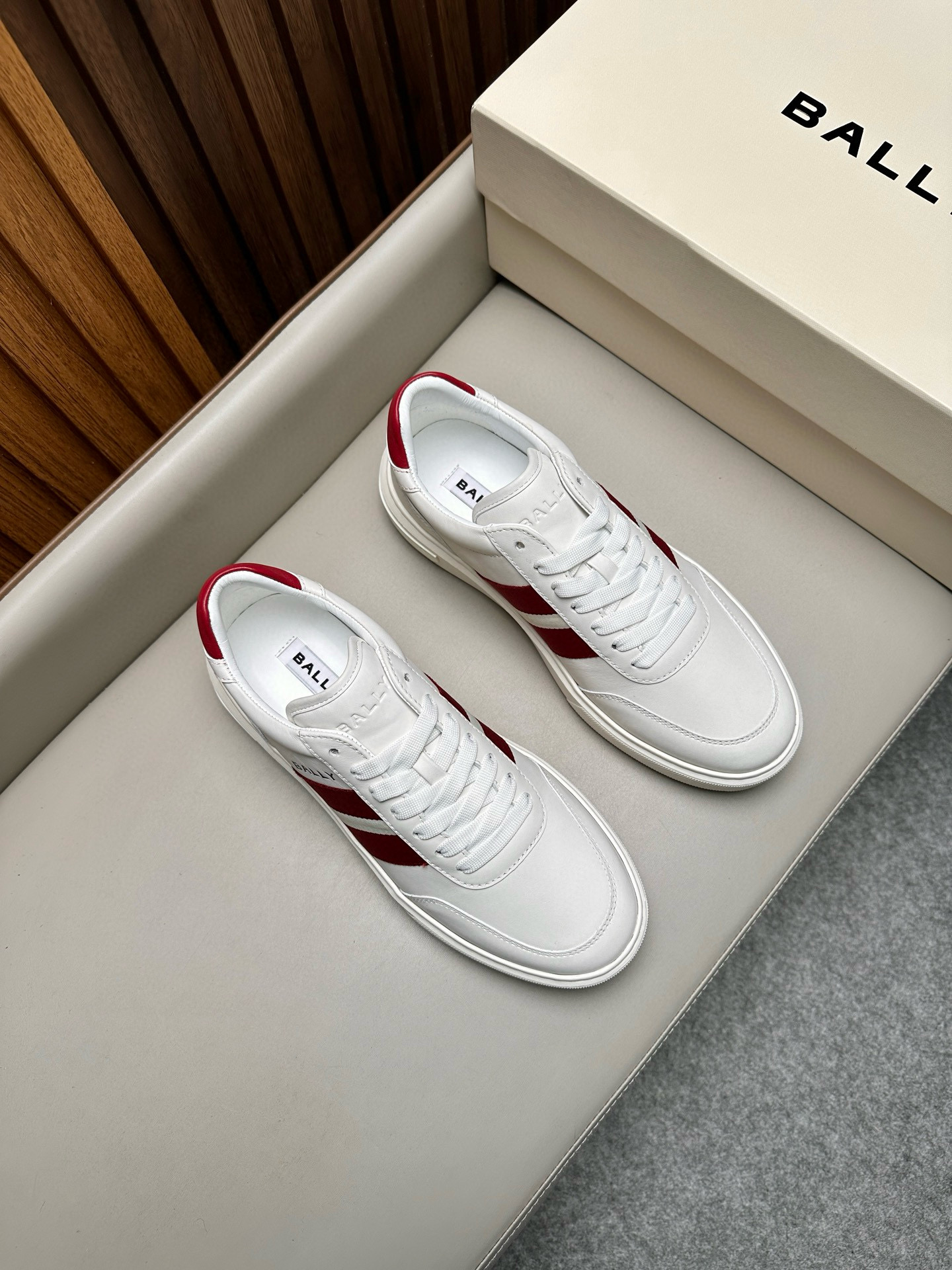 발리 Bally 스니커즈