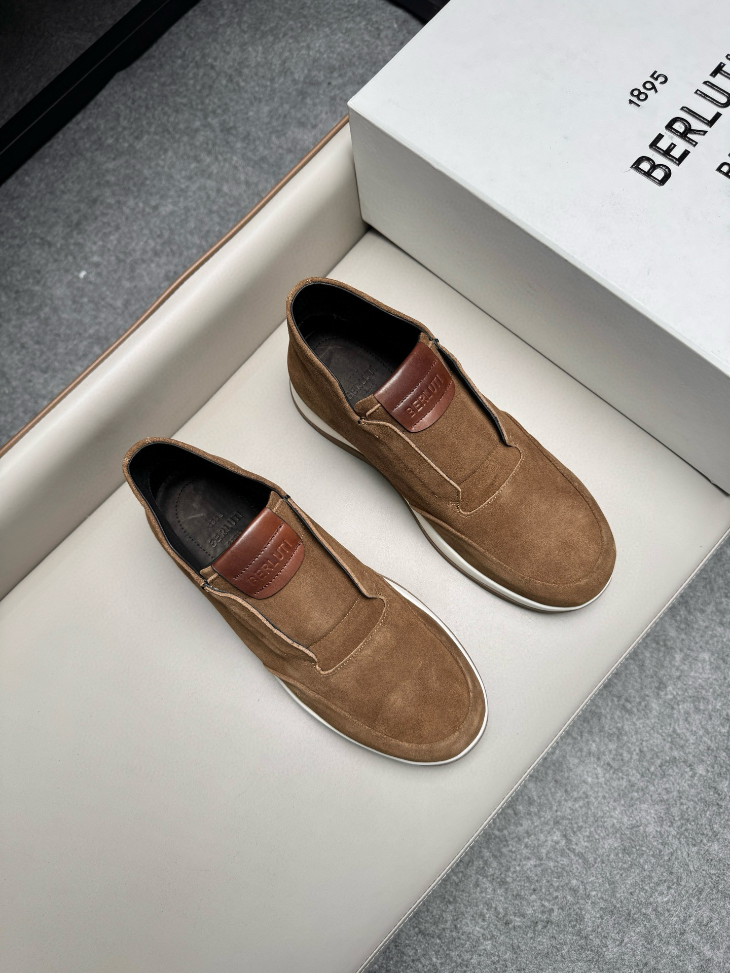 벨루티 Berluti 스니커즈