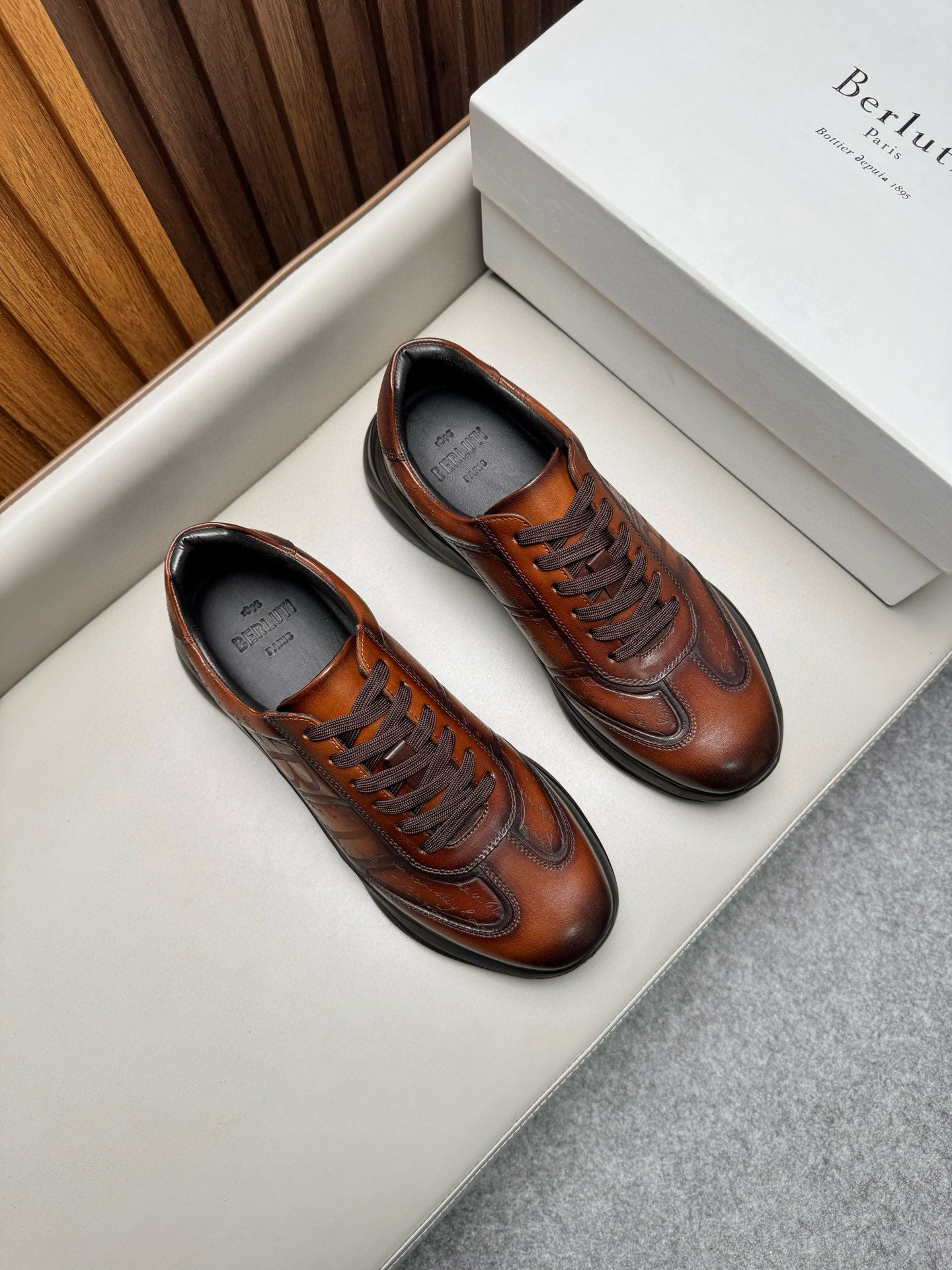 벨루티 Berluti 스니커즈