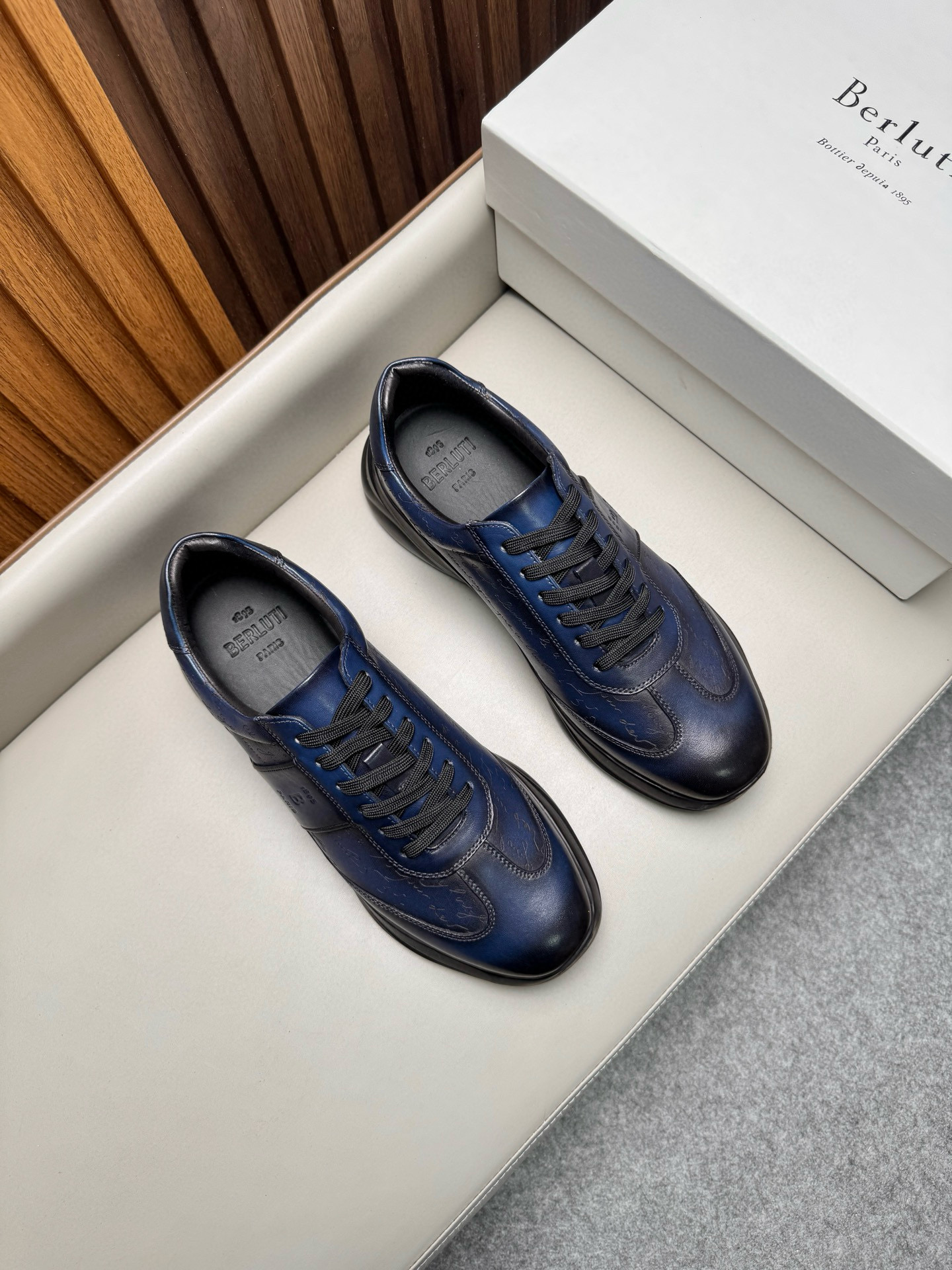 벨루티 Berluti 스니커즈