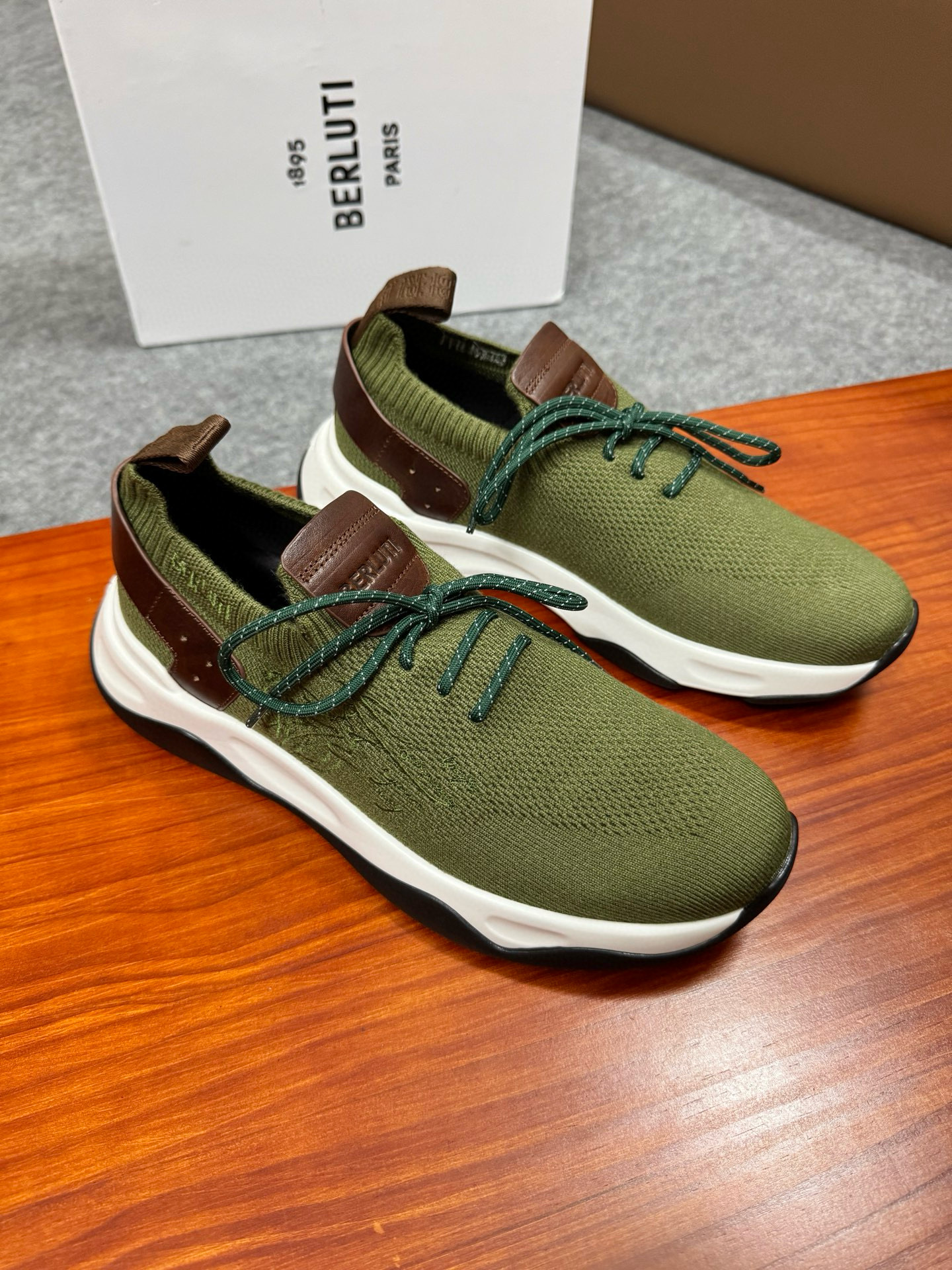 벨루티 Berluti 스니커즈