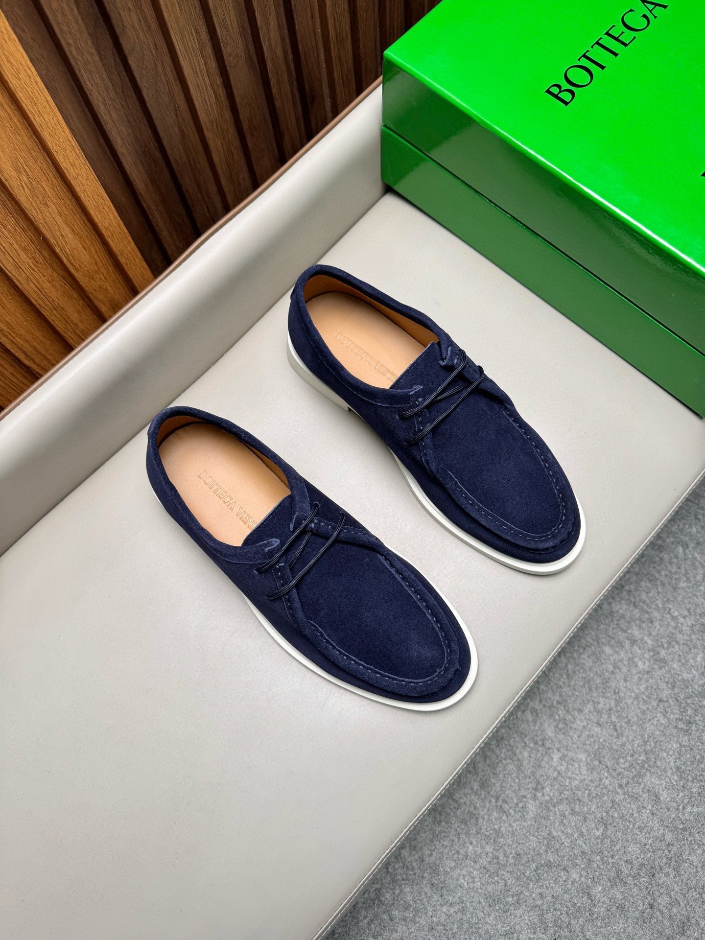 보테가 베네타 Bottega Veneta  로퍼 슈즈