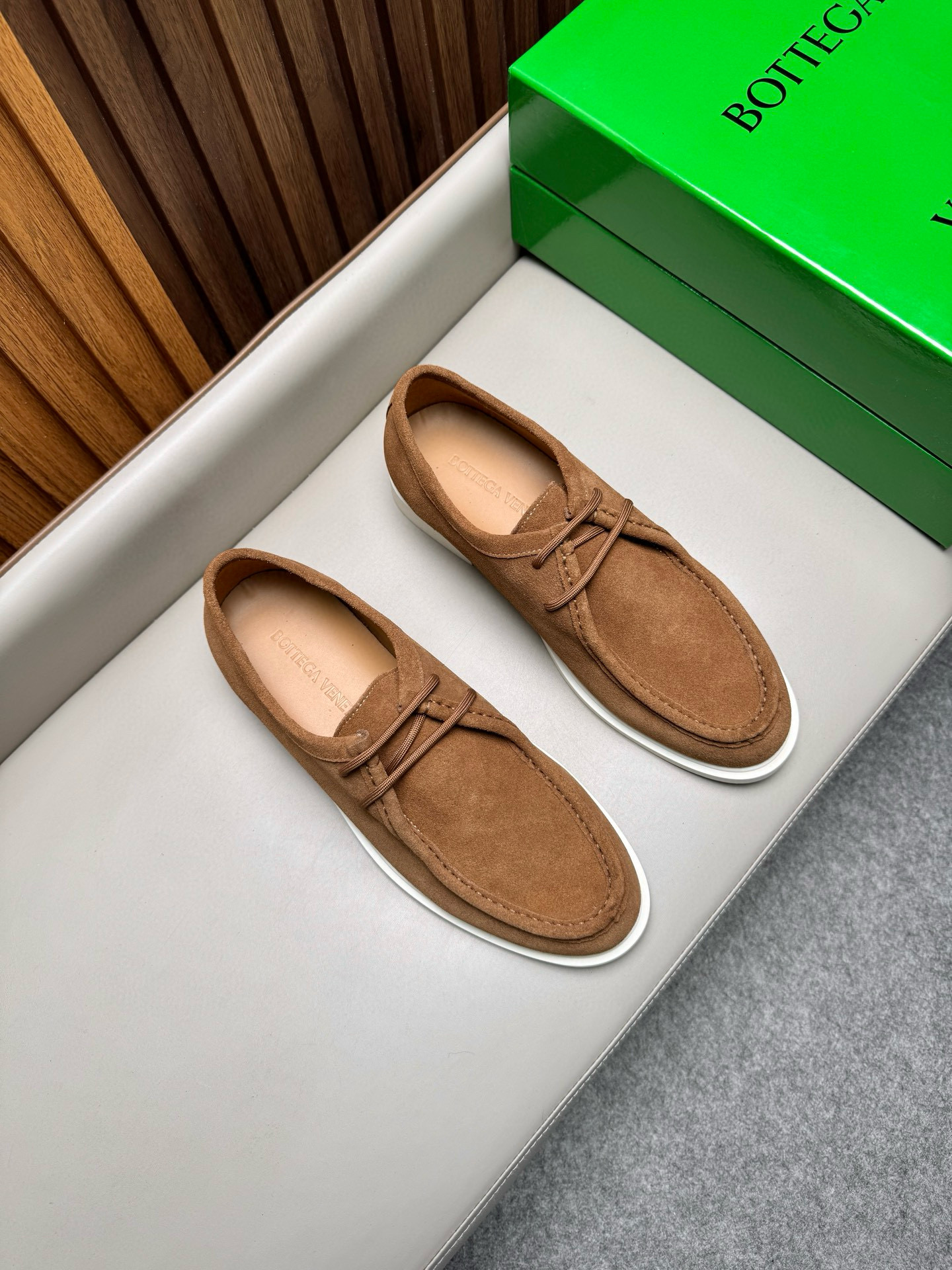 보테가 베네타 Bottega Veneta  로퍼 슈즈