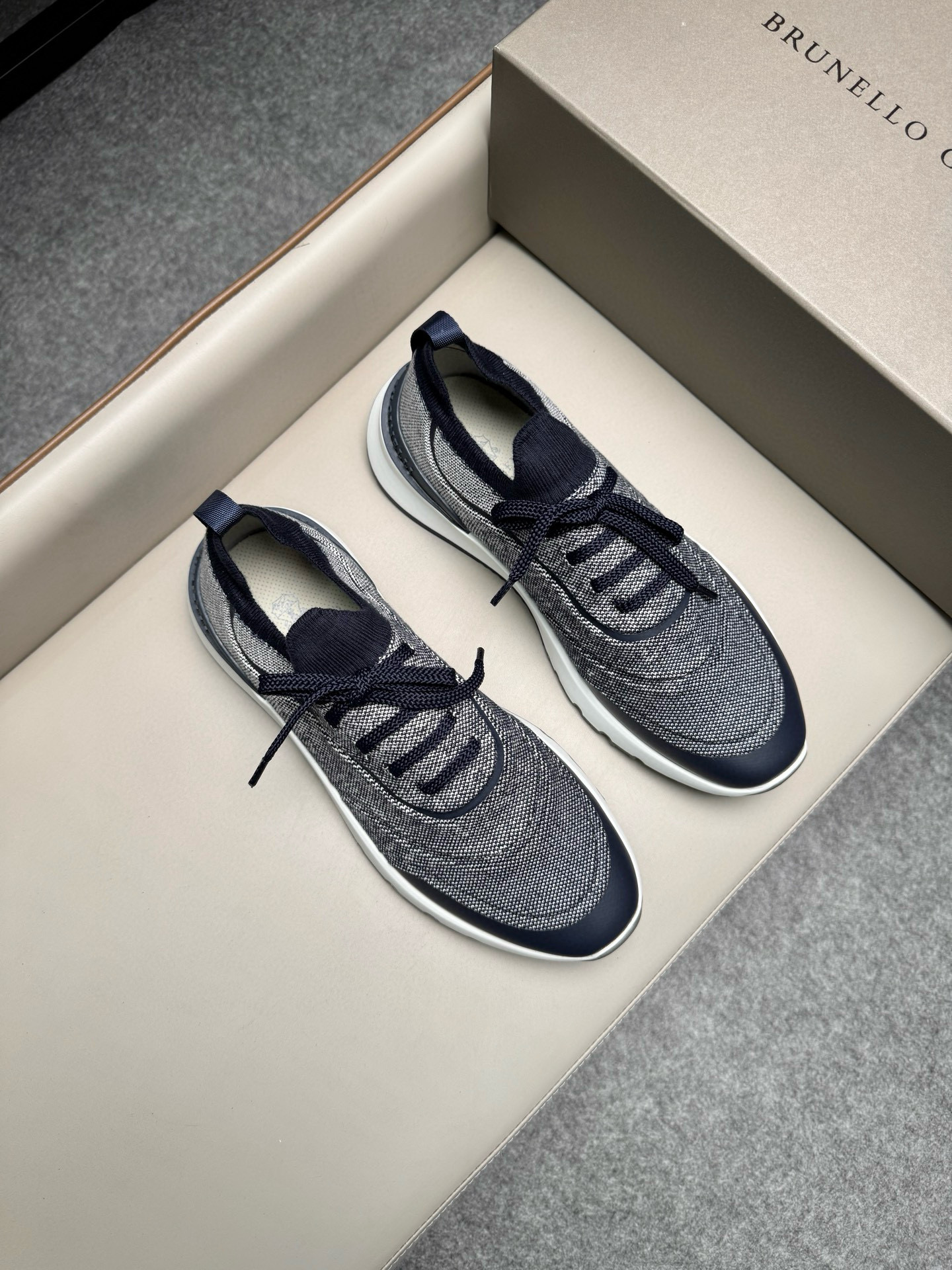 브루넬로 쿠치넬리 Brunello Cucinelli 스니커즈