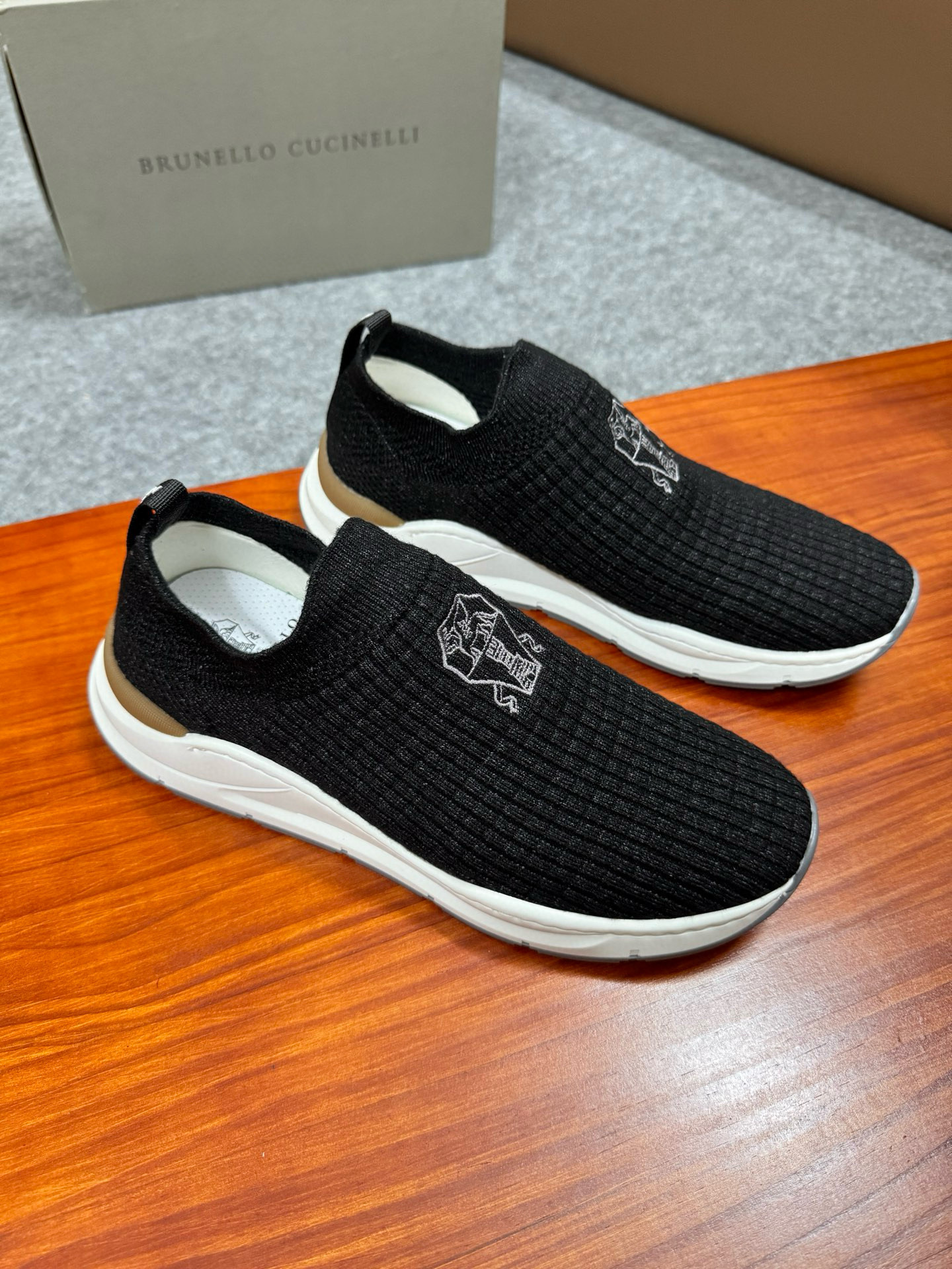 브루넬로 쿠치넬리 Brunello Cucinelli 스니커즈