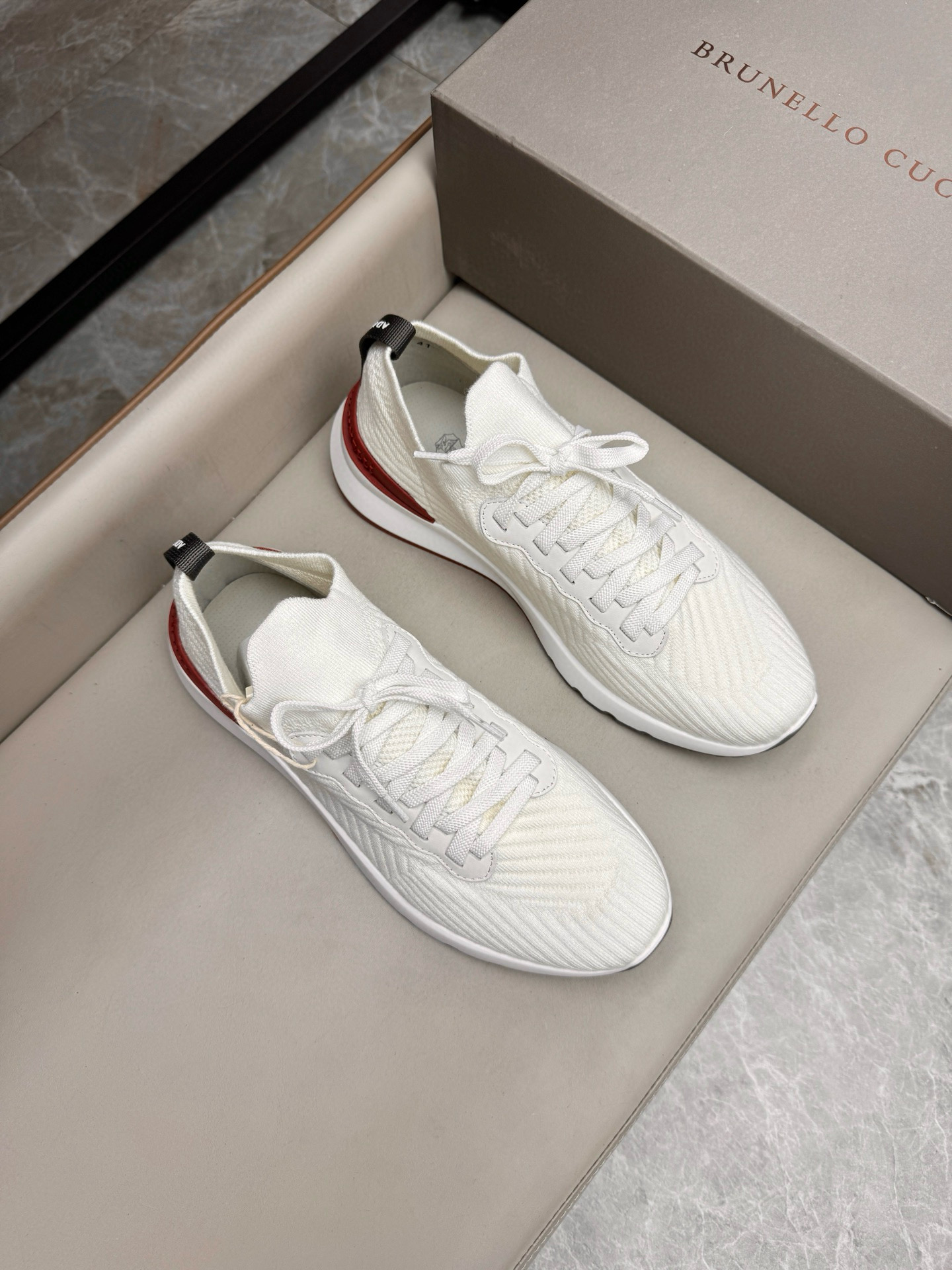 브루넬로 쿠치넬리 Brunello Cucinelli 스니커즈